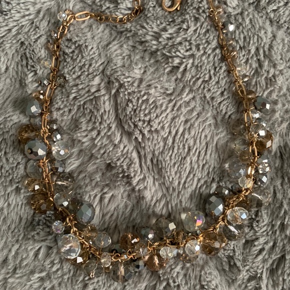Necklace with very shiny crystals - Picture 2 of 3